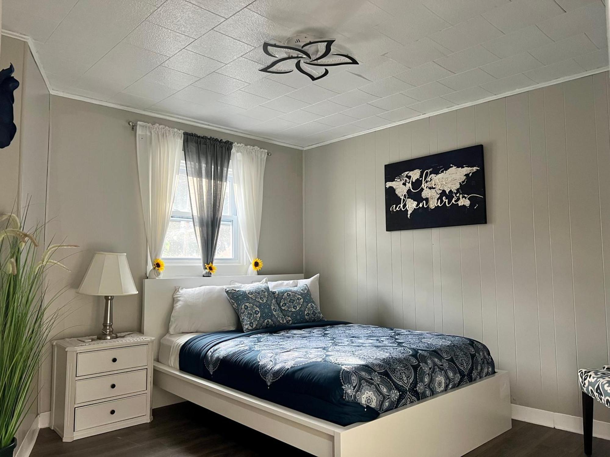 Cozy Buffalo Home-Sleeps 4 Lackawanna Kültér fotó